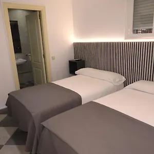 Henares Hotel